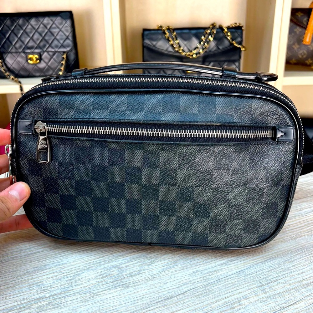 Auth Louis Vuitton LV Ambler Damier Graphite belt bag - Picture 1 of 4